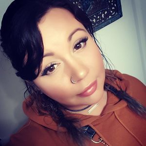 Meet your Posher, Charlotte